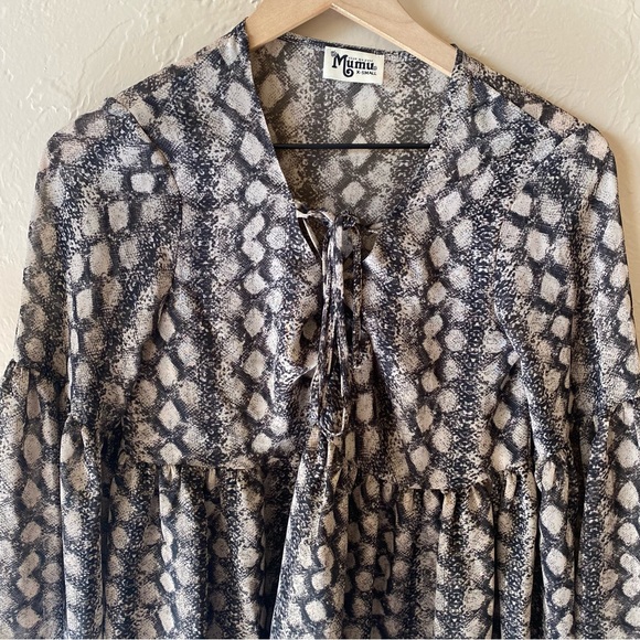 SMYMM Show Me Your Mumu Snake-print Gray Cream Babydoll Lace-up Top Blouse XS - Picture 2 of 9